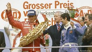 Lauda, who underwent a lung transplant in august, passed away for many, he will be remembered for his remarkable recovery and return to racing after being badly burned in a crash in the 1976 german grand prix. Formula One Legend Niki Lauda Dies At 70 News Dw 21 05 2019