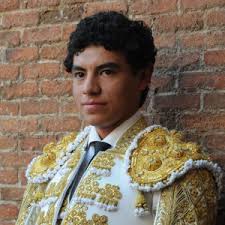 Bullfighter Pablo Páez. Reserve your tickets in Servitoro.com