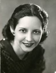 Who is Dot Farley dating? Dot Farley boyfriend, husband