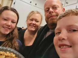 Fundraiser for Melissa Quick by Samantha York : Support for the Quick  Family.