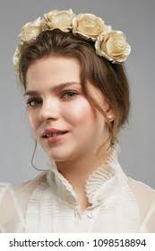 5+ Hundred Flower Crowns Champagne Royalty-Free Images, Stock Photos &  Pictures