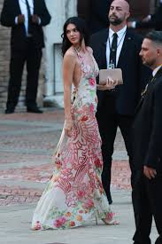 Cemrebaysel porno when I arrived she greeted me with a hug Cemveu