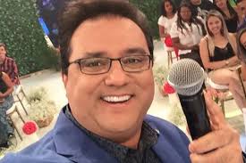© da redação o apresentador revelou a notícia em seu perfil do instagram. Geraldo Luis Brinca Com Seguidores Ao Exibir Foto Antiga
