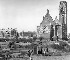 Tiergarten 1949 Rechts Die Ruine Der Kaiser Friedrich Gedaechtniskirche Historische Bilder Historisch Bilder