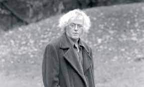 Horney, edebiyatçıların psikolojik durumları betimleme konusunda yeterli kuramsal bilgileri olmasa bile sezgileri yoluyla doğru yolu bulabildiklerini yazmış, solstad ile. Norway S Greatest Living Writer Is Actually Dag Solstad Literary Hub
