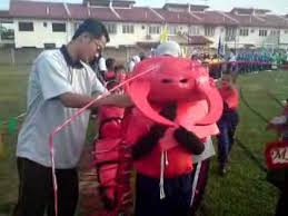 Perbarisan rumah sukan tahun 2019. Perbarisan Sukan Skpu 3 Tahun 2010 Www Anakkhas Youtube