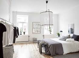 Banyo dekorasyonu ise genel olarak tadilat gerektiren bir dekorasyon türü olduğu için diğer odalara nazaran nispeten meşakkatli. 10 Adimda Pratik Yatak Odasi Dekorasyonu Fikirleri Estetikev