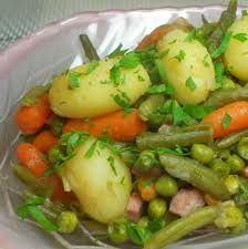 Petit Pois Carottes Facon Jardiniere Avec Images Petit Pois Carotte Petit Pois