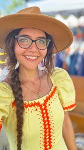 Thank you Charleston!! I nearly melted in my dress from the heat but it was  worth it ✨ thank you to everyone who purchased something, shared a  nostalgic memory, or offered a compliment…you are ...