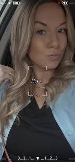 Ariel Cooke's Instagram, Twitter & Facebook