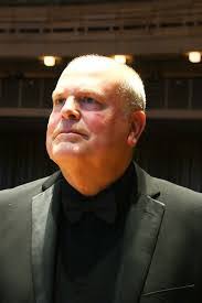 Nicki Payne's Instagram, Twitter & Facebook