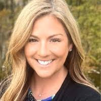 Amanda Emigh's Instagram, Twitter & Facebook