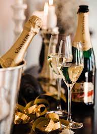 Auf ein neues jahrzehnt silvester ideen fur deine party silvesterparty ohne stress. Silvester Zu Hause Feiern Still Sparkling Der Lifestyle Blog Mit U50 Power