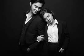 Scopri ricette, idee per la casa, consigli di stile e altre idee da provare. Sekilas Hanya Hitam Dan Putih Namun Gaya Prewedding Deretan Seleb Ini Sukses Jadi Inspirasi Lho