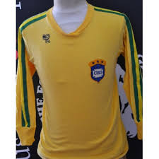 Le brésil et nike soccer ont révélé un nouveau maillot troisiemes sur le modèle de ceux lancés aux usa, en france et en angleterre au cours des deux dernières semaines. Maillot Cbd Bresil 3 Etoiles Taille S Kopa Argus Foot Sports