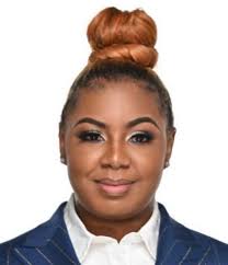 Hi 👋🏽, so I'm in need of some new pics. Professional headshots and  regular soft natural looks, just some really cute updated pictures. I have  battled with Gemini soooo bad. It never