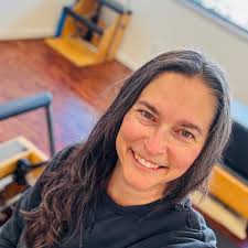 Who can teach a women's self defense course in Franklin, NC?