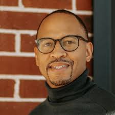 20-year mark, 19 + 1 internship 😉! As a young engineer starting in  corporate, I recall my first manager sharing with me a statement "it's not  about the destination...it's about the journey".