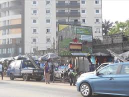 Exploration A La Decouverte Des Panneaux Wefly Agri Dans La Ville D Abidjan 3 Marcory Zone 4 Rue Flemming Remote Control Drone Remote Control Remote