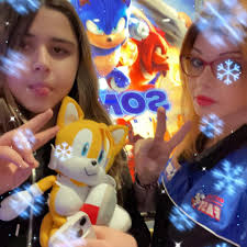 Find someone who looks at you the way Angela looks at Nev Schulman.