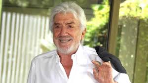 Di più su questa frase ››. Gigi Proietti Tra Comicita E Poesia Le Frasi Che Lo Hanno Reso Celebre