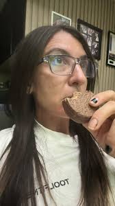 Roberta Moretti Avery (@MorettiAvery)