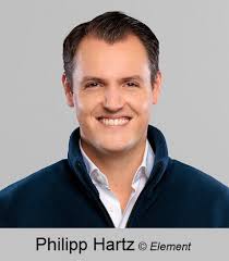 Das Personen-Karussell nimmt wieder Fahrt auf