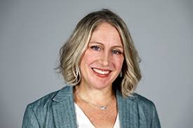 Danielle Parrish's Instagram, Twitter & Facebook