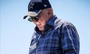 Jerry Jones And Micah Parsons Reportedly Tackle Contract Talks In Marathon  Meeting - Yahoo Sports