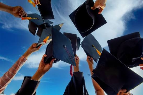 HR Magazine - UK graduate job vacancies plummet, report finds - HR Magazine