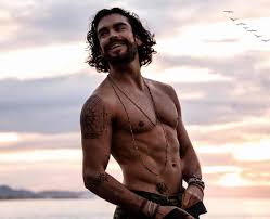 ••••• los 12 hombres más sexys quién gonzalo garcía vivanco. Gonzalo Garcia Vivanco Page 5