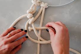 Diy Makramee Lampe Ikea Hack Mit Lampenschirm In 2020 Ikea Lampen Lampenschirm Selber Machen Lampe Selber Machen Ikea