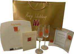 Il celebre vincent nella serie televisiva la bella e la bestia, ma noto anche per heelboy, ha dopo ben 40 anni di matrimonio! Idee Regalo 40 Anni Di Matrimonio Le Piu Belle Per Un Anniversario