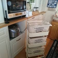 やっと買えた ikea の ワゴン 一番上は子供三人のそれぞれのお菓子box 二番目はホットサンドメーカー 一番下はスライサーとみじん切りメーカーが 一番下の２つは わざわざ箱にいれての保管だったから ほとんど使わなくて これなら取りやすくて使用頻度増える