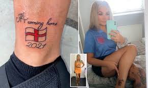 Brand new struck first, taking aim at lazzara's penchant for microphone acrobatics while on stage. Woman Who Got It S Coming Home Tattoo Insists She Has No Regrets Despite England S Defeat Daily Mail Online