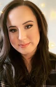 Brittany Lazar's Instagram, Twitter & Facebook