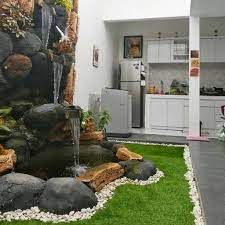 Kolam ikan mini seperti ini cocok untuk memelihara ikan hias yang indah karena. Kolam Ikan Dalam Rumah Menambah Estetika Interior Kamar Keren