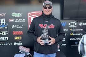 Kenneth Moore wins Media Bass Lake Tawakoni event Solo with over 21 pounds! 
