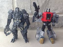 Stuart hutson (english) turning down clients . Transformers Lockdown Wallpaper Hd 2880x1800 Wallpaper Teahub Io