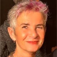 Diana Steiner's Instagram, Twitter & Facebook