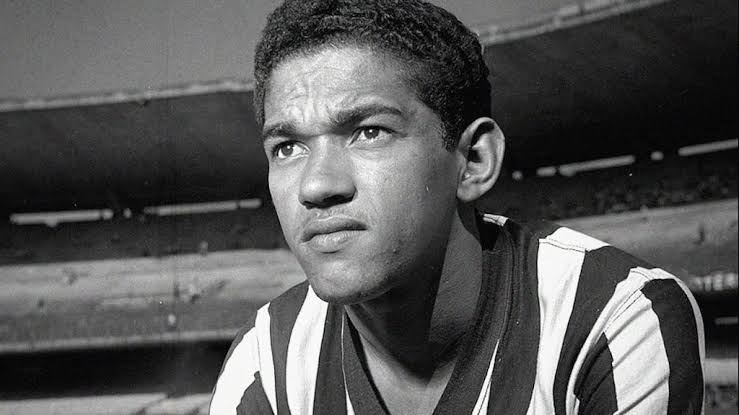 Garrincha e o futebol: o brilho da estrela - PCdoB
