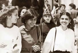 Afghanstudentswww1 étudiants à kaboul dans les années 1970 aujourd'hui mariée de force à 12 ans, sahar gul a vécu l'horreur. Kabul Vintage