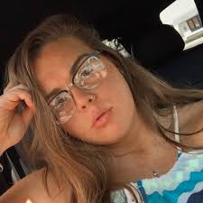 April Chambers (@april_chambers0)