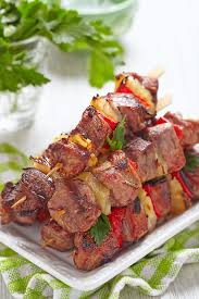 Comment Cuire Des Brochettes De Boeuf Au Four Boeuf Au Four Brochette Boeuf Recette Brochette De Boeuf