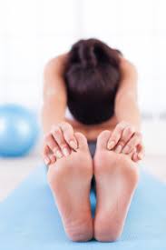 The feet are flexible structures of bones, joints, muscles, and soft tissues that let us stand upright and perform activities like walking, running, and jumping. Different Types Of Muscles In The Feet