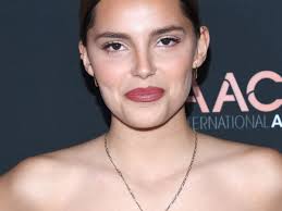 भारत / bhārat), en forme longue la république de l'inde (en hindi : Superman Lois Casts Inde Navarrette In Key Series Regular Role