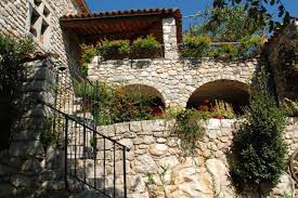 Regarder barbecue en streaming, barbecue français streaming, barbecue streaming gratuit. Les Lauzaces Chambre D Hote Et Gites A Berrias Casteljau Ardeche 07
