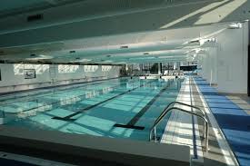 Piscine Municipale De Bassens Film France