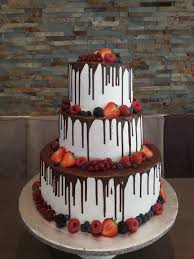 Geburtstagstorte Birthdaycake Dripcake Chocolate Fruits Schokolade Fruchte Beeren Dreisto Hochzeitstorte Schokolade Kuchen Ideen Hochzeitstorte Beeren