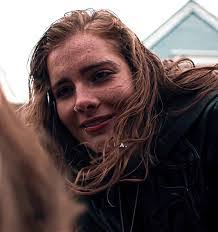 Shelley Gallagher's Instagram, Twitter & Facebook